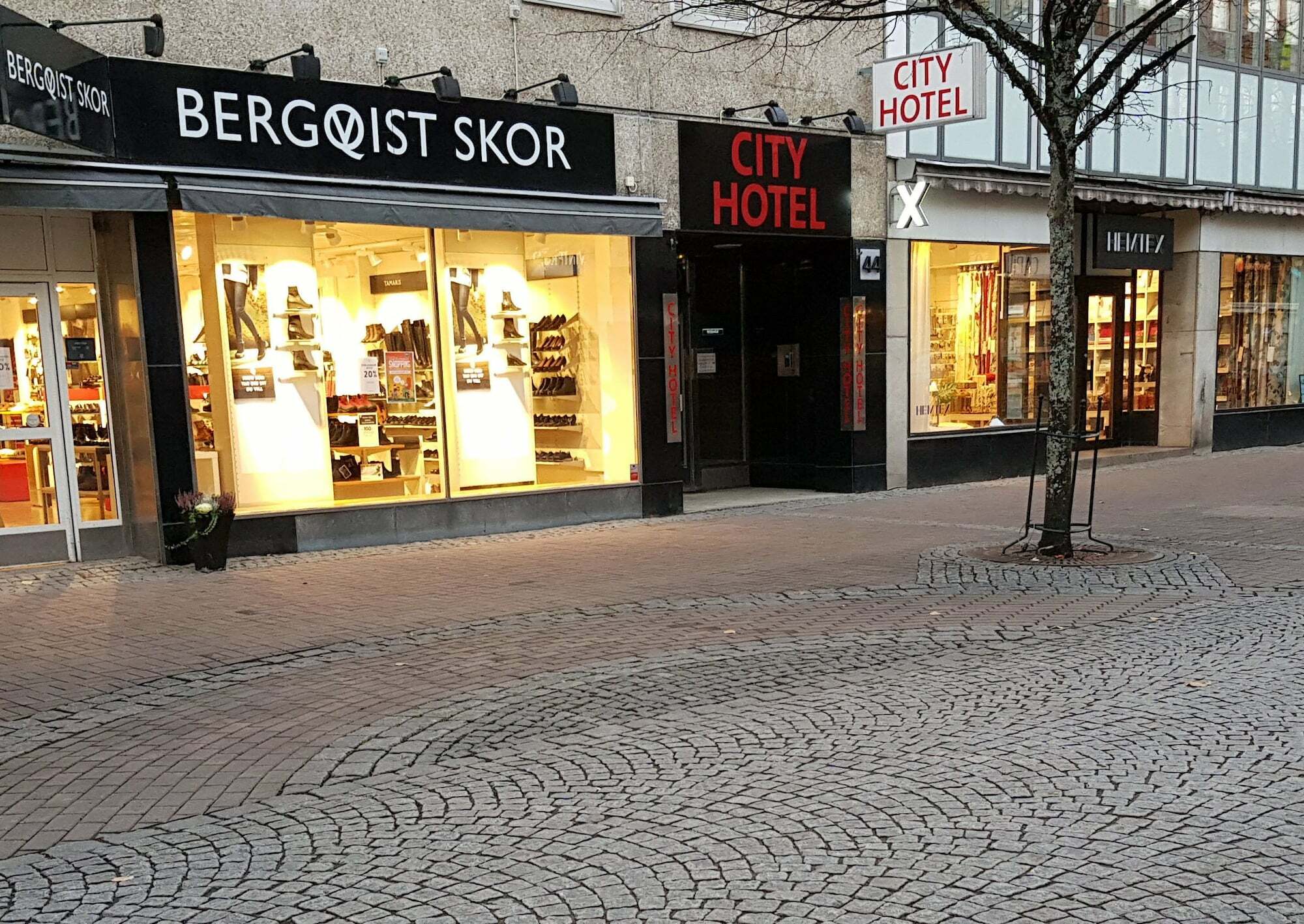 City Hotel Kristinehamn Kültér fotó